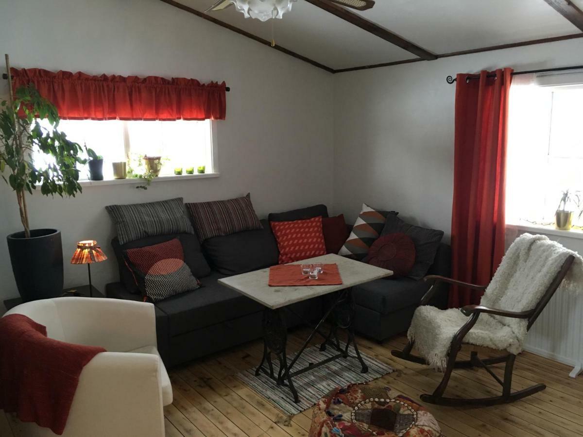 Travad Nybo Lilla Huset Hotel Buitenkant foto