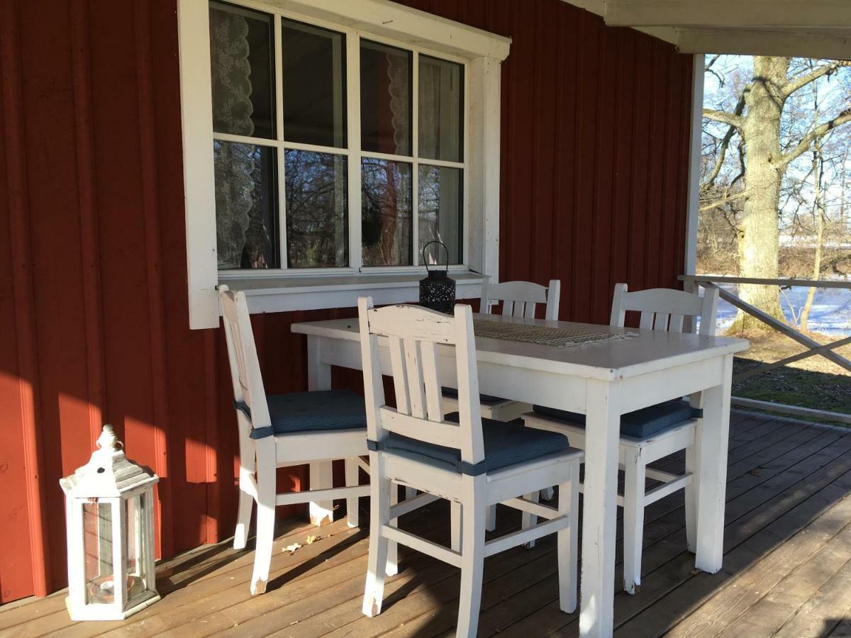Travad Nybo Lilla Huset Hotel Buitenkant foto