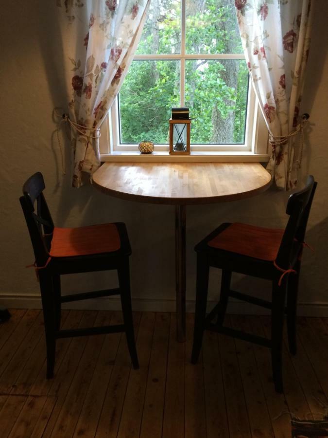 Travad Nybo Lilla Huset Hotel Buitenkant foto